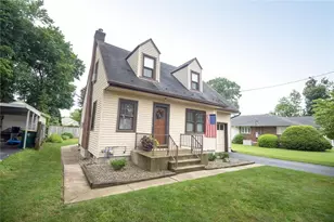 706 Stones Crossing, Palmer Twp, PA 18045 - Photo 3