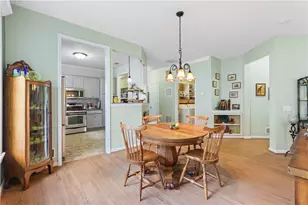 46 Glenmoor Cir N, Palmer Twp, PA 18045 - Photo 11
