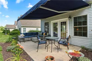 46 Glenmoor Cir N, Palmer Twp, PA 18045 - Photo 3