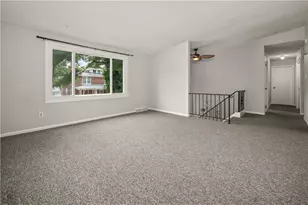 707 W State St, Coopersburg Boro, PA 18036 - Photo 3