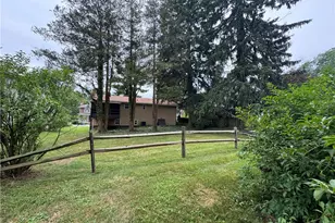 707 W State St, Coopersburg Boro, PA 18036 - Photo 3