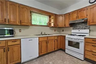 2529 Ringhoffer Rd, Lower Saucon Township, PA 18055 - Photo 7