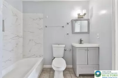 41 N 11th Street #B, Allentown City, PA 18101 - Photo 9