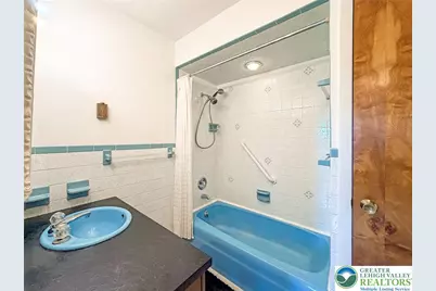 503 Collins Avenue, Portland, PA 18351 - Photo 35