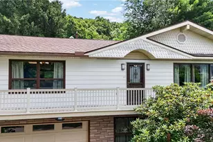 34 W Water St, Lansford, PA 18232 - Photo 3