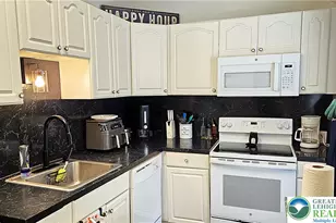438 Bridge St, Catasauqua Boro, PA 18032 - Photo 5