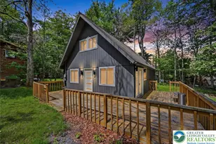 1717 Rolling Hills Dr, Tobyhanna, PA 18466 - Photo 1