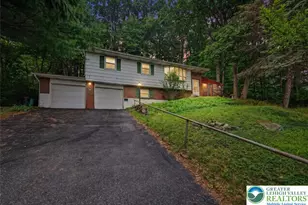 205 W Plainfield Ave, Pen Argyl Boro, PA 18072 - Photo 3