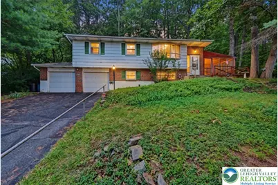 205 W Plainfield Avenue, Pen Argyl Boro, PA 18072 - Photo 1