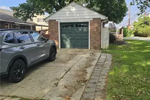 2420 W Tilghman St, Allentown City, PA 18104 - Photo 21