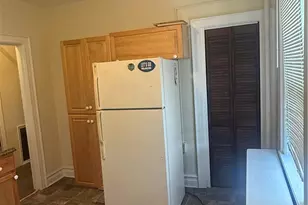 2403 Allen St, Allentown City, PA 18104 - Photo 7