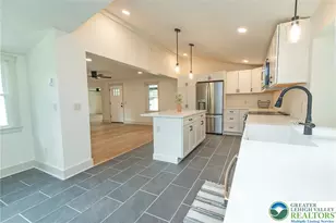 72 Allegheny Rd, Upper Mt Bethel Twp, PA 18343 - Photo 9