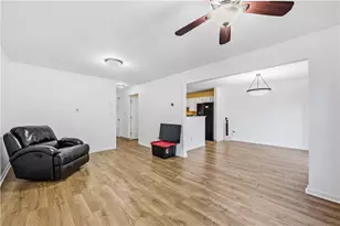 6652 Pioneer Dr, Lower Macungie Township, PA 18062 - Photo 5