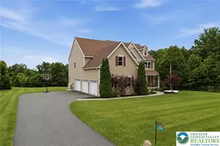 1212 Miller Rd, Bushkill Twp, PA 18064 - Photo 3