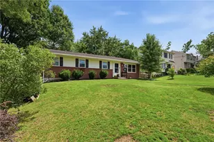 33 4th St, Souderton, PA 18964 - Photo 3