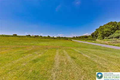 4227 Mimosa Lane, Whitehall Township, PA 18052 - Photo 17