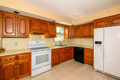 3274 Center Road, Allen Township, PA 18067 - Photo 5