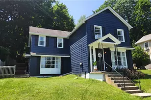 621 Washington St, Portland Boro, PA 18343 - Photo 1