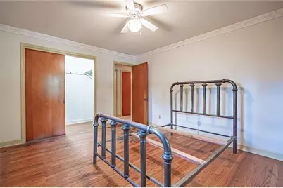 1055 Lehigh Parkway E, Allentown City, PA 18103 - Photo 19
