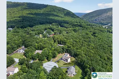 2199 Acorn Court, Washington Township, PA 18080 - Photo 7