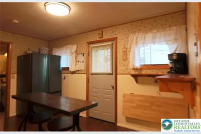 913 W Lincoln Street, Easton, PA 18042 - Photo 9