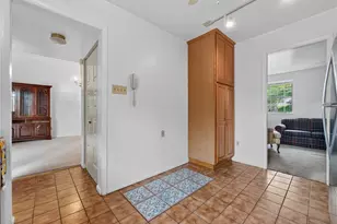 2822 Whitemarsh Pl, Lower Macungie Township, PA 18062 - Photo 5
