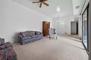 2822 Whitemarsh Pl, Lower Macungie Township, PA 18062 - Photo 9