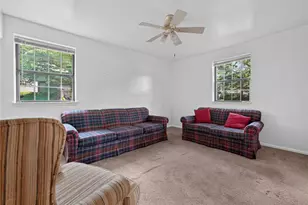 2822 Whitemarsh Pl, Lower Macungie Township, PA 18062 - Photo 15