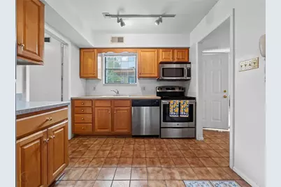 2822 Whitemarsh Place, Lower Macungie Township, PA 18062 - Photo 9