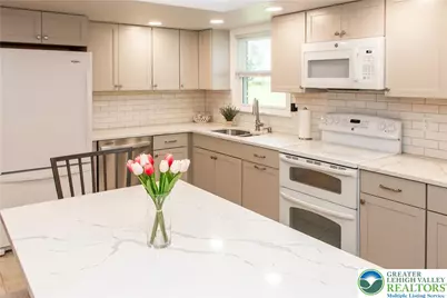700 Newlins Road E, Forks Twp, PA 18042 - Photo 7