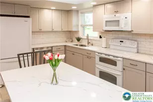 700 Newlins Rd E, Forks Twp, PA 18042 - Photo 7