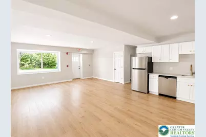 211 South Street #8, Lehighton Boro, PA 18235 - Photo 3