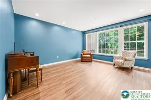 889 Iron Ln, Easton, PA 18040 - Photo 9