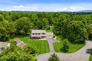 4775 White Oak Cir, Lower Macungie Township, PA 18049 - Photo 3