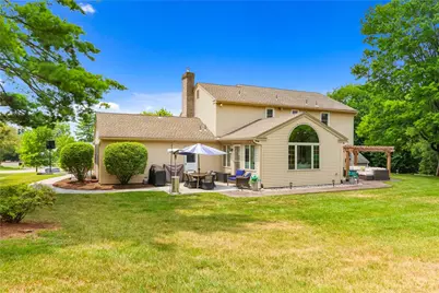 4775 White Oak Circle, Lower Macungie Township, PA 18049 - Photo 5