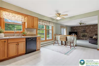 5712 Nina Circle, Upper Saucon Township, PA 18036 - Photo 15