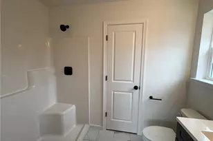 3821 Broadway, South Whitehall Township, PA 18104 - Photo 21