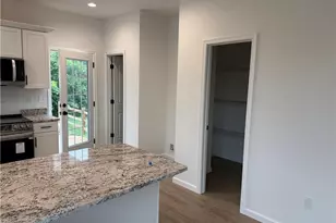 3821 Broadway, South Whitehall Township, PA 18104 - Photo 13