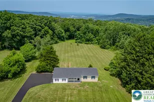 1401 Flint Hill Rd, Upper Saucon Township, PA 18036 - Photo 37