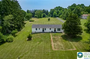 1401 Flint Hill Rd, Upper Saucon Township, PA 18036 - Photo 47
