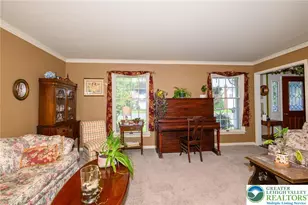 410 E Mayfield Cir, Bethlehem City, PA 18020 - Photo 9