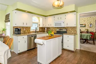 410 E Mayfield Cir, Bethlehem City, PA 18020 - Photo 3