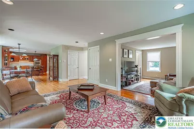 6301 Oakwood Circle, Upper Saucon Township, PA 18036 - Photo 7
