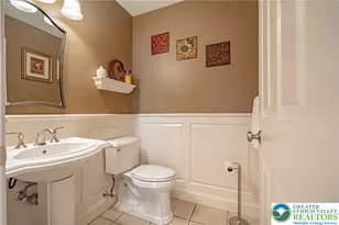 6301 Oakwood Cir, Upper Saucon Township, PA 18036 - Photo 17