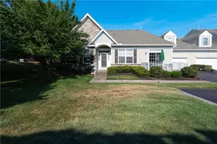 1862 Gregory Pl, Lower Saucon Township, PA 18055 - Photo 1