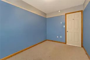 2275 Irma Dr, Allentown City, PA 18109 - Photo 9