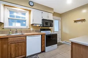 2275 Irma Dr, Allentown City, PA 18109 - Photo 13