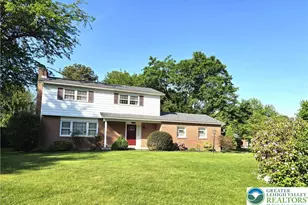 2145 Mark Twain Cir, Hanover Twp, PA 18017 - Photo 3