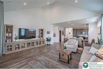 3715 Founders Crossing, Bethlehem Township, PA 18045 - Photo 11