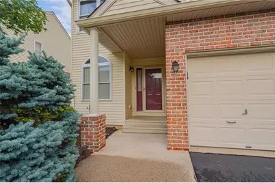 323 Surrey Place, Macungie Boro, PA 18062 - Photo 3